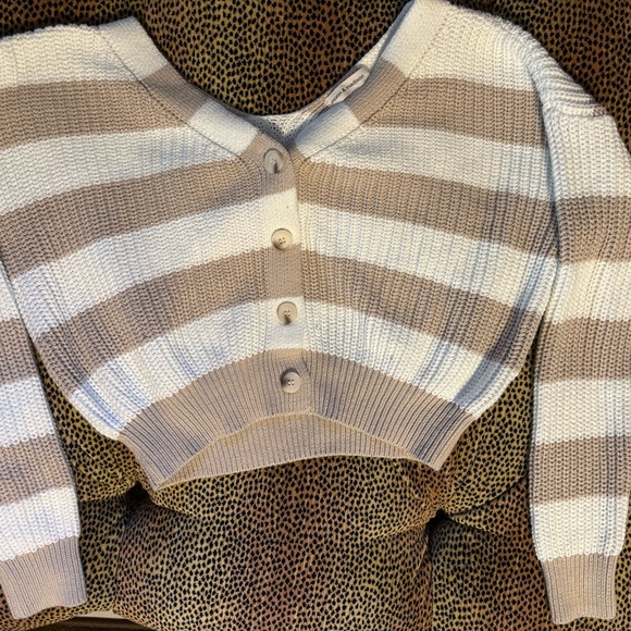 Moon & Madison Knit Sweater in Cream and Tan - Picture 1 of 3